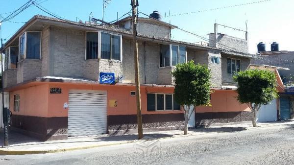 Casa en esquina con local ecatepec cerca metro tec