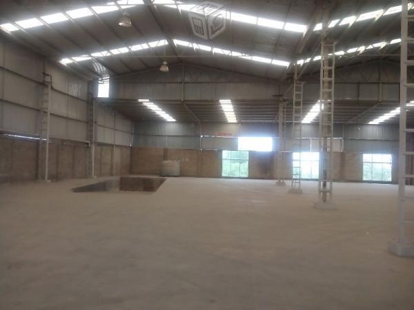 Bodega El Verde, 2000m2, anden, oficinas, subesta