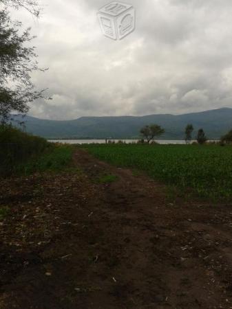 Terreno en Cajititlán