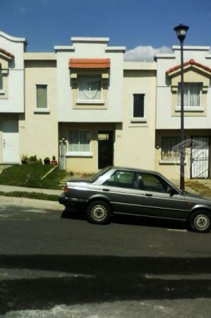 Bonita casa en fraccionamiento Urbi