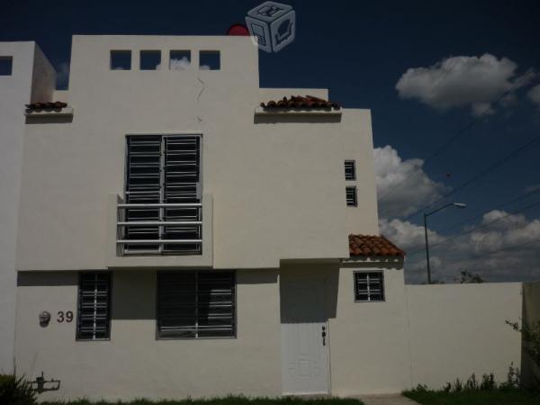 Casa remodelada coto Altus Quintas Tesistán Zapopa