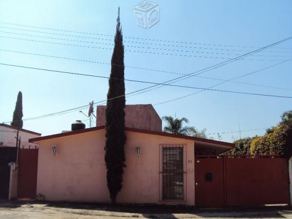 Casa al norte de  en fracc con alberca