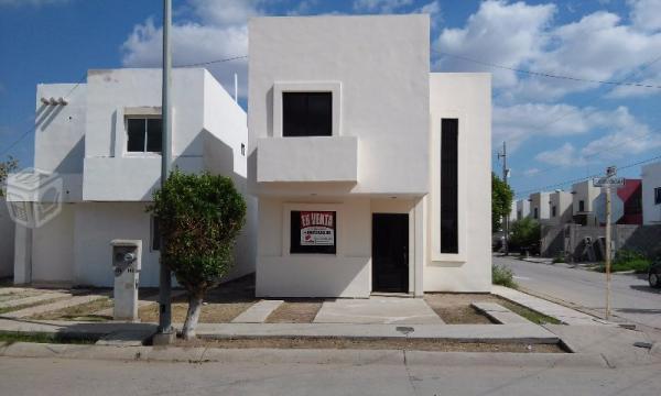 Casa esquina excelente ubicación