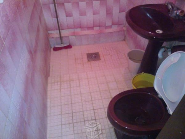 Casa grande con muy buenas instalaciones gallo col