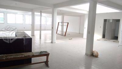 Local comercial 210m2 inmejorable ubicacion