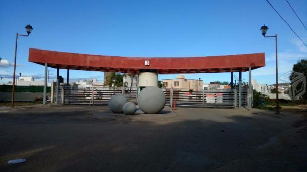 Terreno en  muy cerca de la Avenida