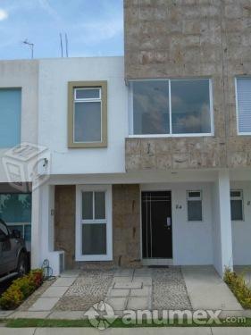 X Centinela. 2hab, estar tv, 2.5wc, amplio jardin