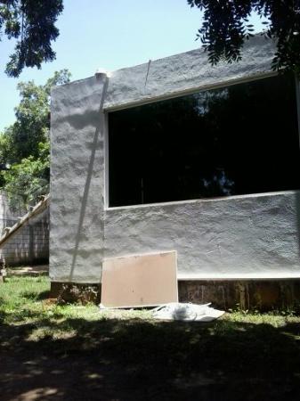 Se vende terreno con casa