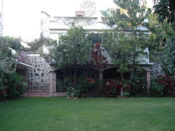 Hermosa Casa con Jardín en Pedregal de las Fuentes