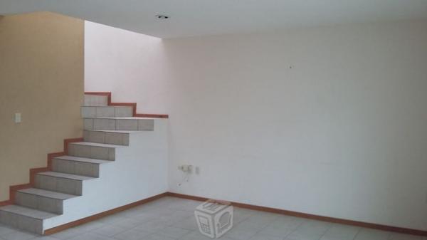 En venta casa al sur de  en coto privado