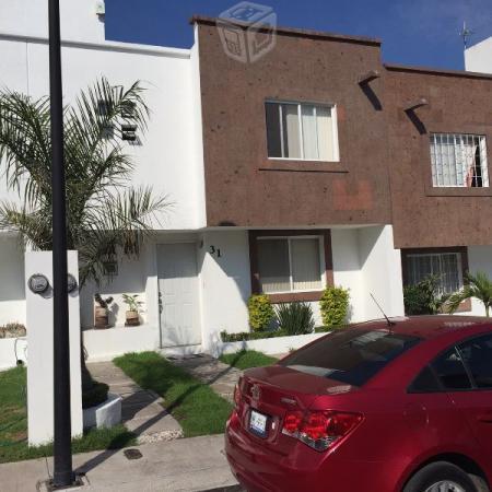 Atractiva casa en Privada en el Risco