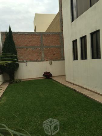 Casa de 3 pisos en venta en Lomas del Tec