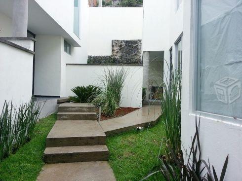 Preciosa casa minimalista, acabados únicos