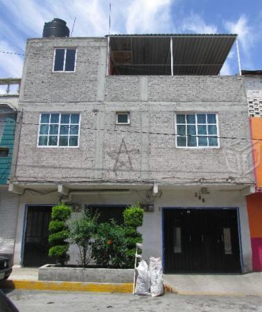 Casa con 2 dptos Juarez Pantitlán,