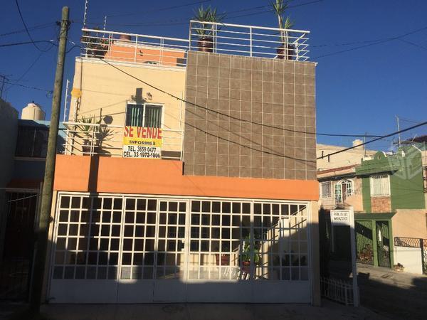 Casa en fraccionamiento alborada