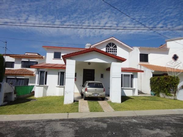 Bonita casa en lomas de cocoyoc