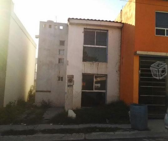 Casa en Col. Los Amarantos