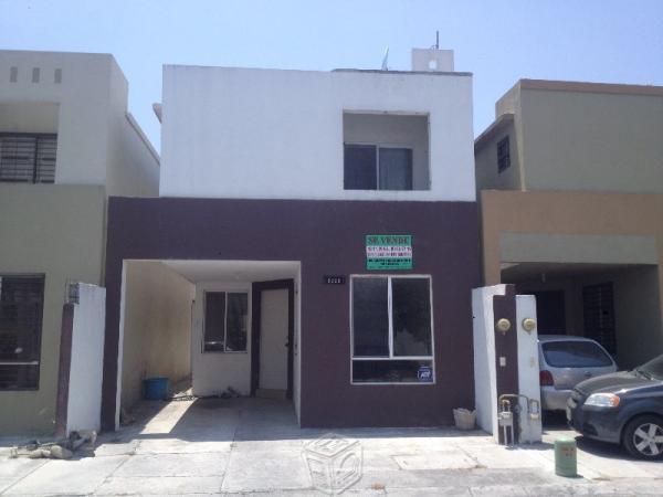 Casa en Col. Santa Cecilia.