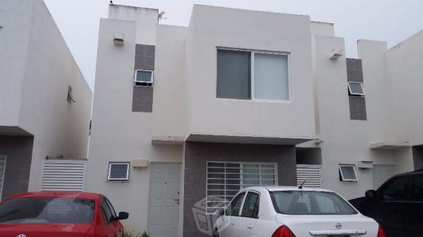 Linda casa en Jardines del Sur 2