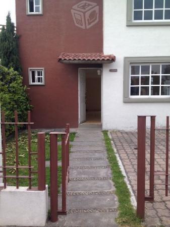 Casa en RENTA Villas del Campo, 2 rec, 2 1/2 B