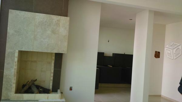 Venta de casa residencial de 3 recamaras,1 estudio