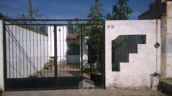 Bonita casa, construida con excelentes materiales