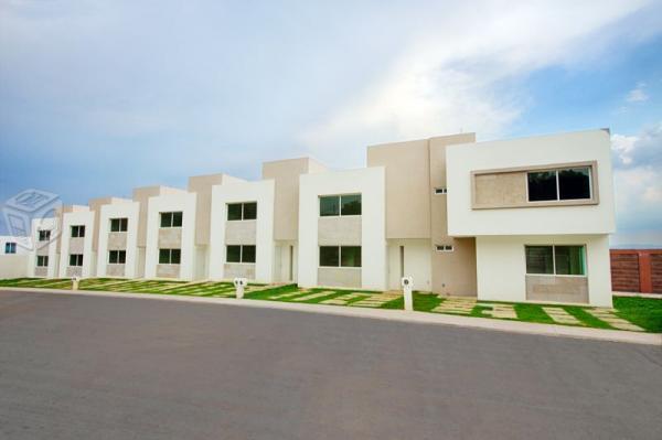 Hermosa casa nueva. Rincón Arcos de