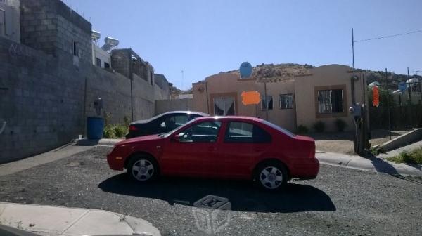 Casa amplio TERRENO EXCEDENTE, Parajes del Valle