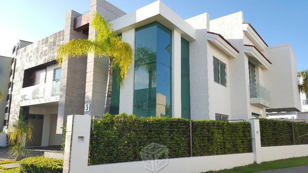 Hermosa Residencia en valle real