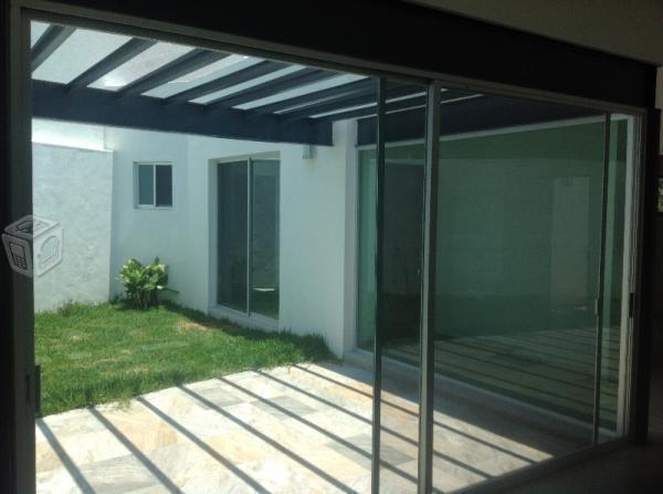 Estrena casa de un nivel en privada