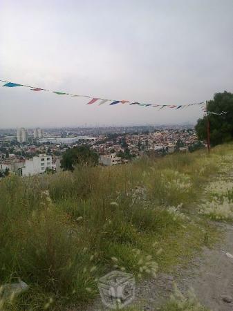 Terreno en Fracc. Los Pirules-Tlalnepantla