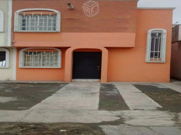 Comoda casa en Praderas de la Enrramada