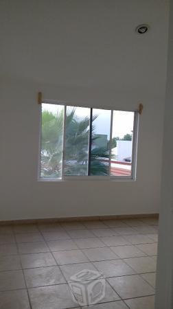 Casa en condominio privado Claustros