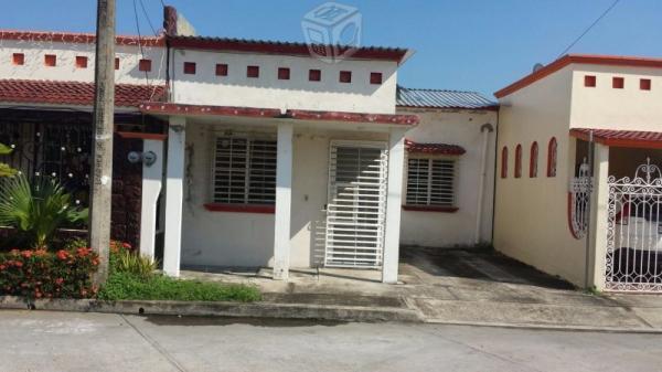 Renta de casa en villa maya
