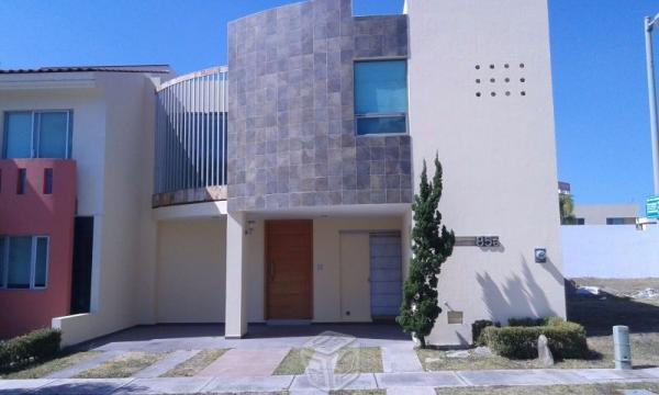 Amplia Residencia Juan Palomar Coto P El Roble