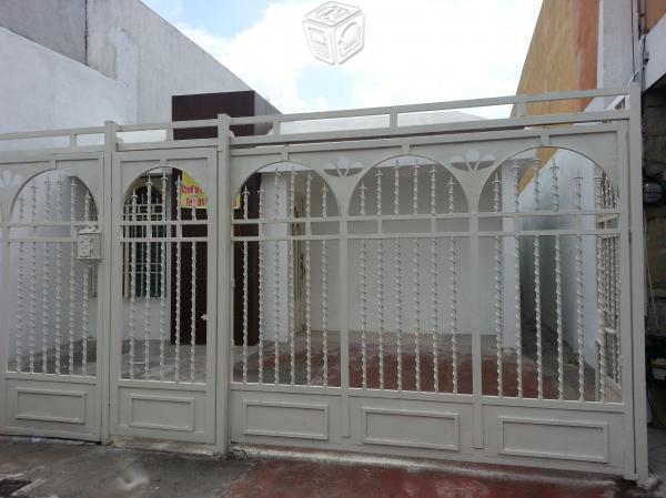 Casa en Valle de Santo Domingo, 3er sector
