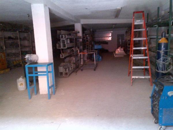 Bodega con Oficina en Venta en Tequexquinahuac