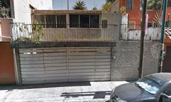 Bonita casa en Prado Churubusco (Av. Vía Láctea)