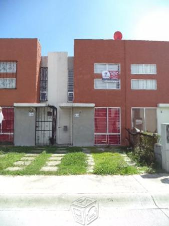 Bonita y Cómoda Casa Nueva en Zona en Crecimiento