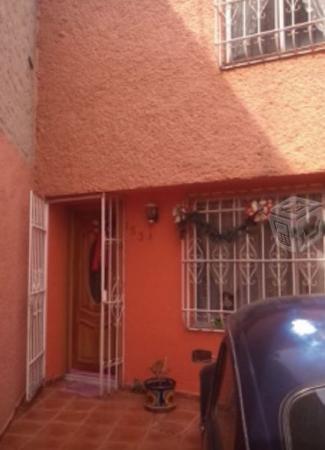 Casa muy amplia en ventas