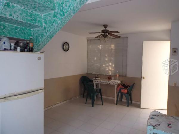 Casa de dos niveles en san agustin