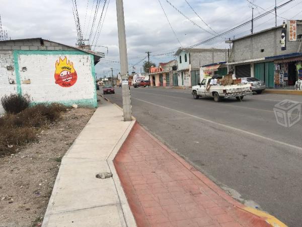 Terreno en  sobre avenida casi en el centro