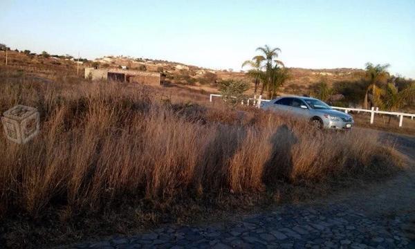 dos terrenos en Colinas de Cajititlán