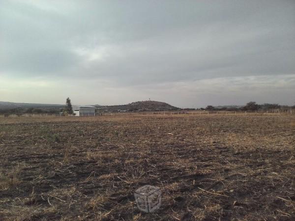 Hermoso terreno cercano a Apapataro