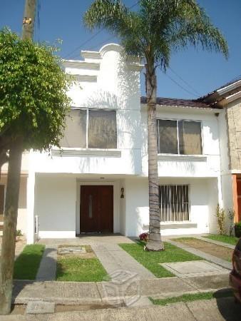 Hermosa Residencia en Lagos del Campestre