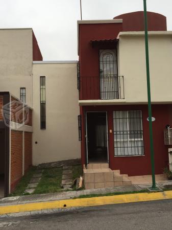 Bonita casa, remodelada, lista para habitarse