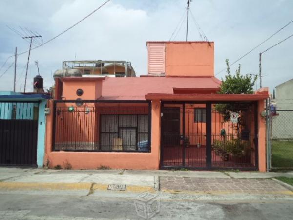 COL. ENSUEÑOS, excelente casa de 3 recámaras