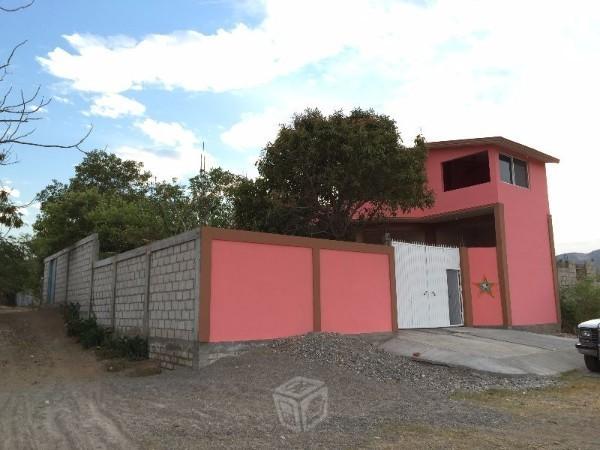 Bonita casa rosa, nueva en ,oax