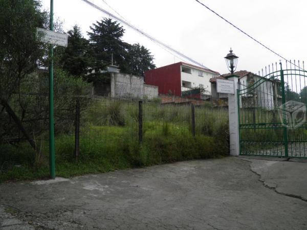 Terreno de 500 m2 cercado