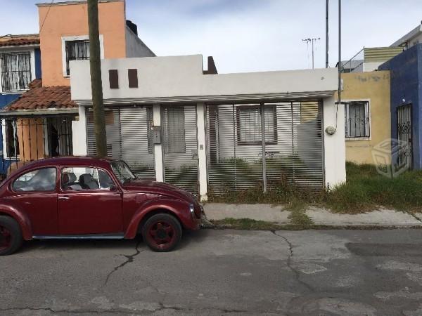 Linda y económica casa en la colonia